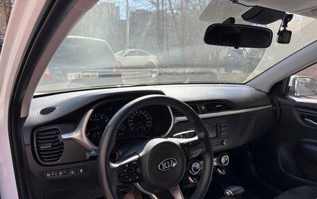 KIA Rio IV, 2021 год, 1 900 000 рублей, 10 фотография