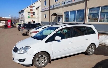 Opel Zafira B, 2011 год, 1 100 000 рублей, 2 фотография