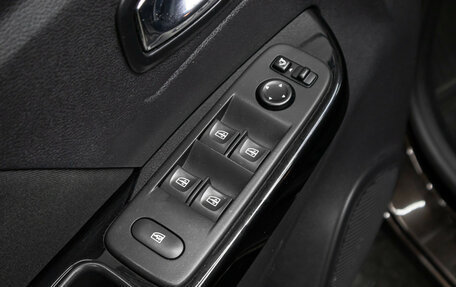 Renault Kaptur I рестайлинг, 2019 год, 1 298 000 рублей, 22 фотография