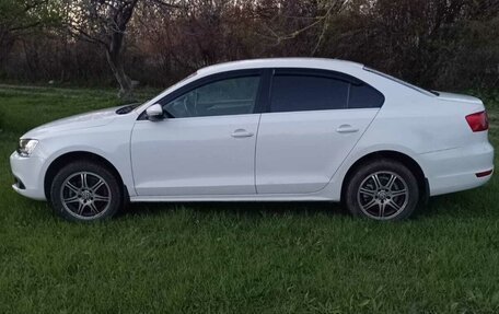 Volkswagen Jetta VI, 2012 год, 950 000 рублей, 2 фотография