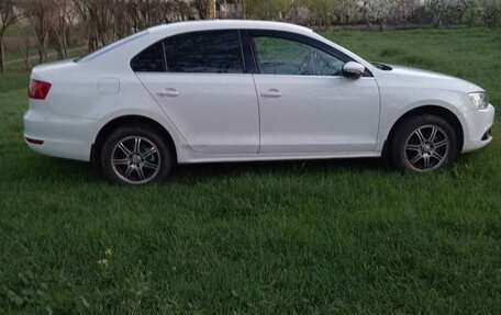 Volkswagen Jetta VI, 2012 год, 950 000 рублей, 3 фотография