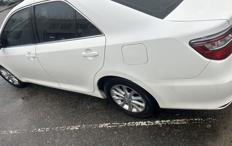 Toyota Camry, 2017 год, 1 820 000 рублей, 4 фотография