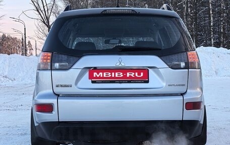 Mitsubishi Outlander III рестайлинг 3, 2011 год, 1 100 000 рублей, 9 фотография