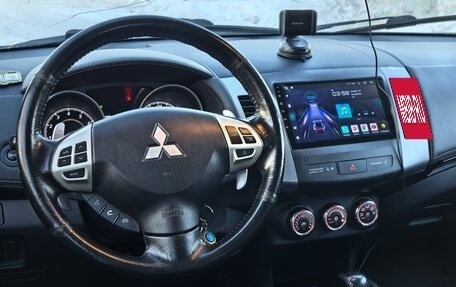 Mitsubishi Outlander III рестайлинг 3, 2011 год, 1 100 000 рублей, 18 фотография