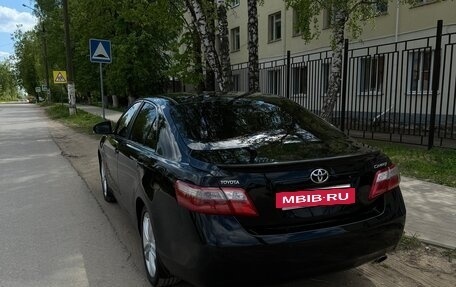 Toyota Camry, 2010 год, 900 000 рублей, 9 фотография