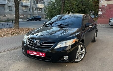 Toyota Camry, 2010 год, 900 000 рублей, 11 фотография