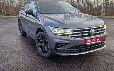 Volkswagen Tiguan II, 2021 год, 3 830 000 рублей, 1 фотография