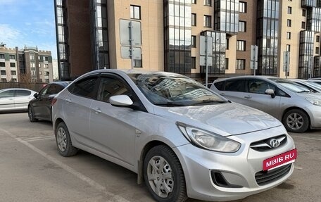 Hyundai Solaris II рестайлинг, 2013 год, 910 000 рублей, 3 фотография