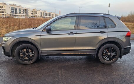 Volkswagen Tiguan II, 2021 год, 3 830 000 рублей, 3 фотография