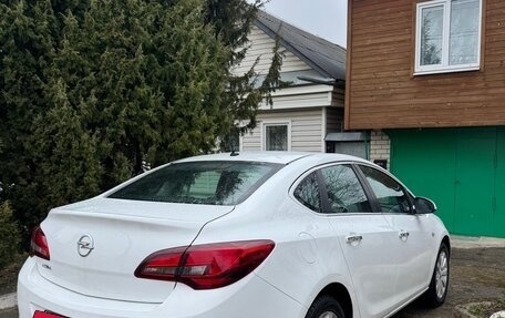 Opel Astra J, 2014 год, 850 000 рублей, 4 фотография