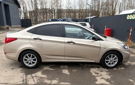Hyundai Solaris II рестайлинг, 2013 год, 650 000 рублей, 4 фотография