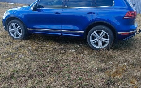 Volkswagen Touareg III, 2016 год, 3 250 000 рублей, 2 фотография