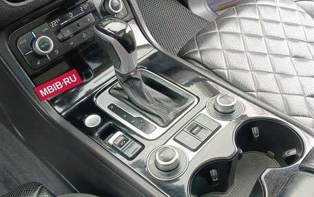 Volkswagen Touareg III, 2016 год, 3 250 000 рублей, 14 фотография