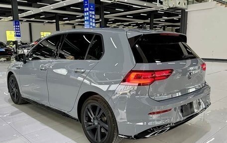 Volkswagen Golf VIII, 2022 год, 2 100 000 рублей, 4 фотография