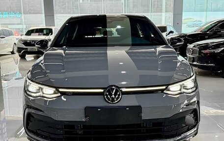 Volkswagen Golf VIII, 2022 год, 2 100 000 рублей, 2 фотография