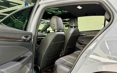 Volkswagen Golf VIII, 2022 год, 2 100 000 рублей, 9 фотография