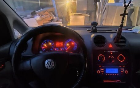 Volkswagen Caddy III рестайлинг, 2008 год, 318 000 рублей, 3 фотография