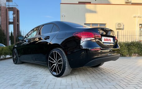 Mercedes-Benz A-Класс, 2020 год, 2 700 000 рублей, 9 фотография