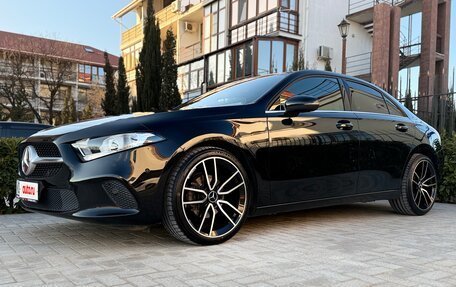 Mercedes-Benz A-Класс, 2020 год, 2 700 000 рублей, 6 фотография