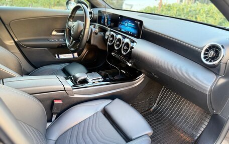 Mercedes-Benz A-Класс, 2020 год, 2 700 000 рублей, 15 фотография