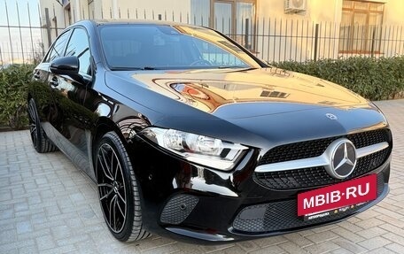 Mercedes-Benz A-Класс, 2020 год, 2 700 000 рублей, 4 фотография