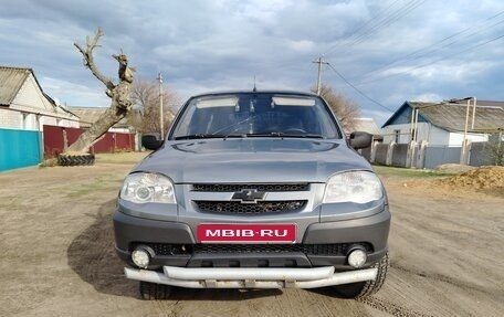 Chevrolet Niva I рестайлинг, 2010 год, 570 000 рублей, 1 фотография