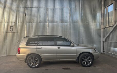 Toyota Highlander III, 2003 год, 1 350 000 рублей, 6 фотография