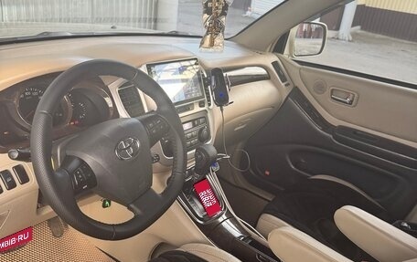 Toyota Highlander III, 2003 год, 1 350 000 рублей, 10 фотография