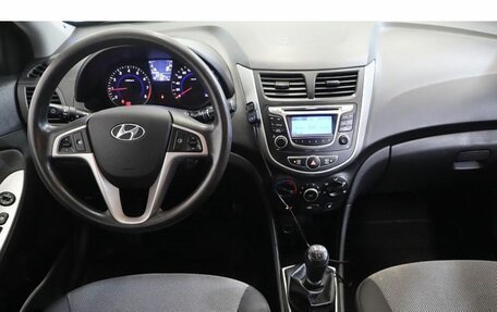 Hyundai Solaris II рестайлинг, 2014 год, 789 000 рублей, 11 фотография