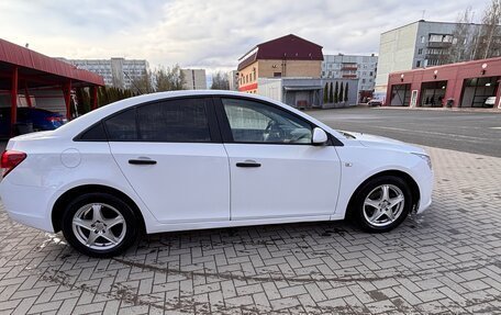 Chevrolet Cruze II, 2012 год, 680 000 рублей, 2 фотография