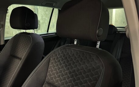 Volkswagen Tiguan II, 2018 год, 2 150 000 рублей, 3 фотография