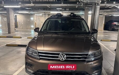 Volkswagen Tiguan II, 2018 год, 2 150 000 рублей, 11 фотография