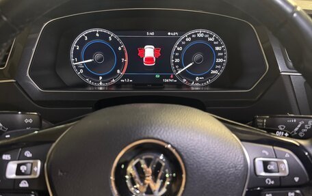 Volkswagen Tiguan II, 2018 год, 2 150 000 рублей, 16 фотография