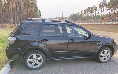 Mitsubishi Outlander III рестайлинг 3, 2006 год, 600 000 рублей, 4 фотография