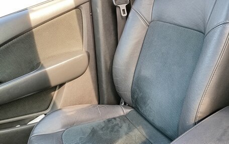 Mitsubishi Outlander III рестайлинг 3, 2006 год, 600 000 рублей, 14 фотография