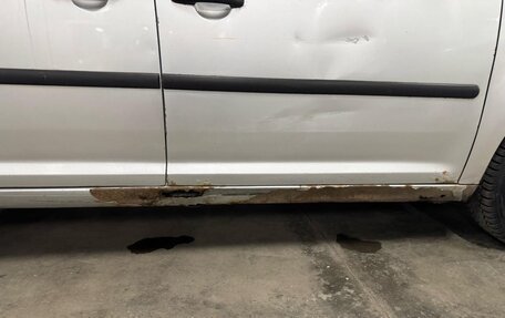 Volkswagen Caddy III рестайлинг, 2009 год, 570 000 рублей, 4 фотография