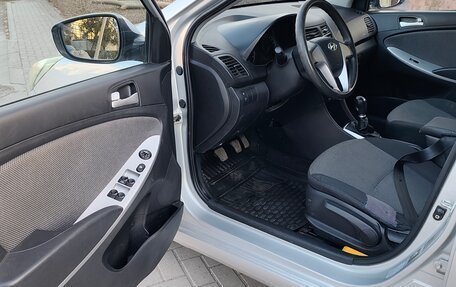 Hyundai Solaris II рестайлинг, 2012 год, 570 000 рублей, 9 фотография