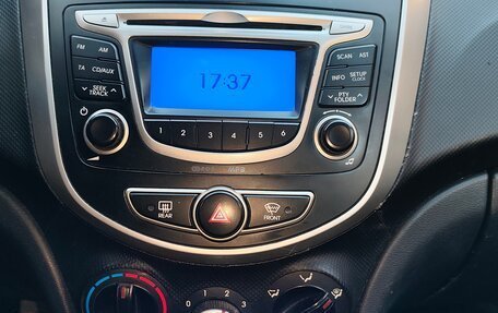 Hyundai Solaris II рестайлинг, 2012 год, 570 000 рублей, 16 фотография