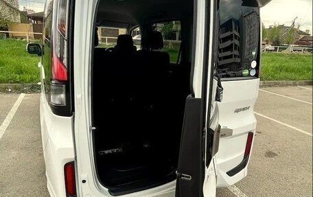 Honda Stepwgn IV, 2021 год, 2 080 000 рублей, 2 фотография