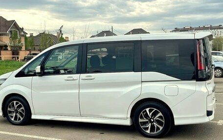 Honda Stepwgn IV, 2021 год, 2 080 000 рублей, 12 фотография