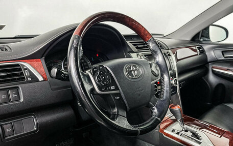 Toyota Camry, 2012 год, 1 747 000 рублей, 13 фотография