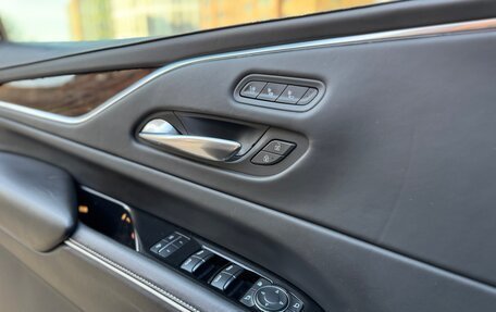 Cadillac Escalade V, 2021 год, 13 890 000 рублей, 15 фотография