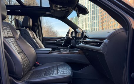 Cadillac Escalade V, 2021 год, 13 890 000 рублей, 17 фотография