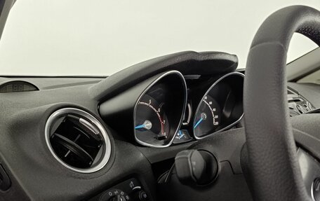 Ford Fiesta, 2015 год, 955 000 рублей, 10 фотография