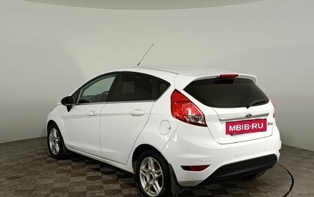 Ford Fiesta, 2015 год, 955 000 рублей, 5 фотография