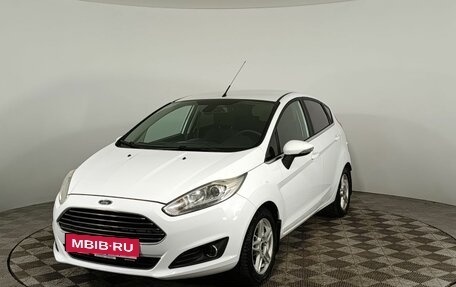 Ford Fiesta, 2015 год, 955 000 рублей, 3 фотография