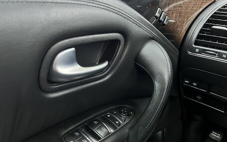 Infiniti QX80 I рестайлинг, 2013 год, 2 990 000 рублей, 15 фотография