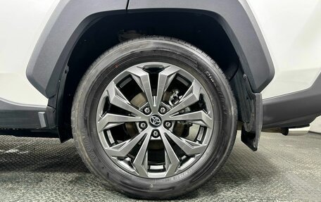 Toyota RAV4, 2023 год, 4 000 000 рублей, 9 фотография