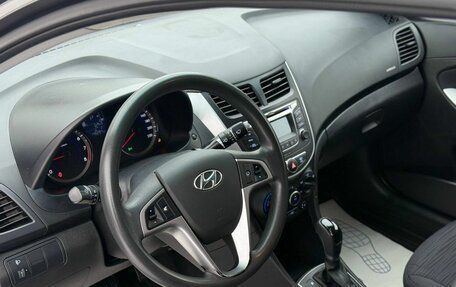 Hyundai Solaris II рестайлинг, 2015 год, 1 020 000 рублей, 13 фотография