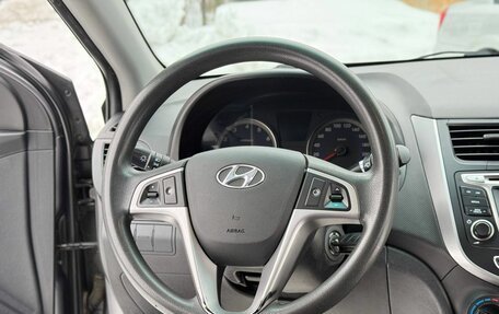 Hyundai Solaris II рестайлинг, 2015 год, 1 020 000 рублей, 15 фотография